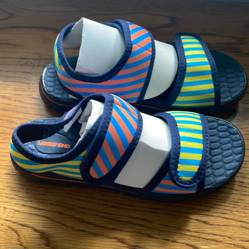NWT lands end sandals
